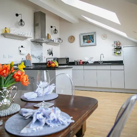 Regent House Deluxe 2 Bedroom Harrogate