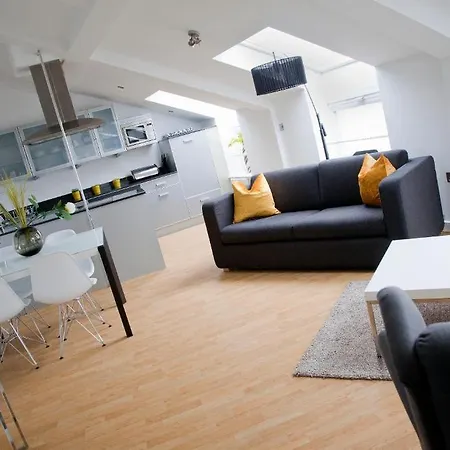 Regent House Deluxe 2 Bedroom